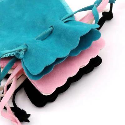 China Recyclable Soft Wholesale Cosmetic Bag Soft Small Pull Rope Velvet Jewelry Bag Custom Logo Ring Pouch for sale