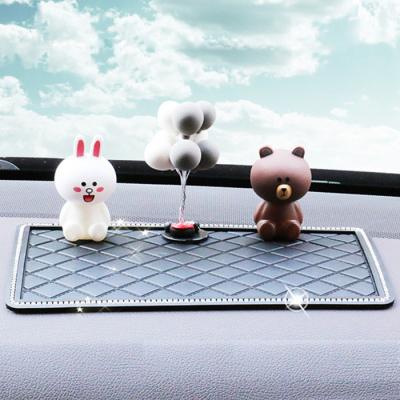 China PVC Camellia Flower Crystal Pearl Anti-Slip Strong Mat Stickyness Pad for Cell Phone GPS Dashboard Fragrance Car Seat Accessories for sale