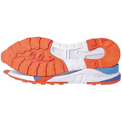 China Light Lady Sports Shoes Rubber Sheet 2020 36-42 Size Unique Sports Shoes Casual Sneakers Men for sale