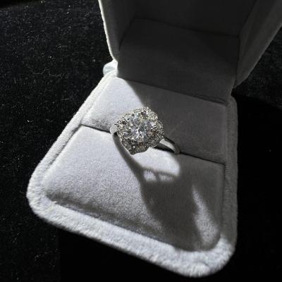 China Vintage S925 Silver Jewelry 6.5mm vvs Moissanite Engagement Ring for sale