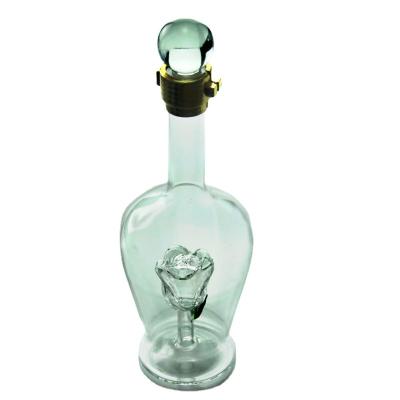 China Gift & craft gift & Craft 750 Ml Rose Shaped Wine Glass Bottle Hand Blown Glass Spirits Bottle for sale