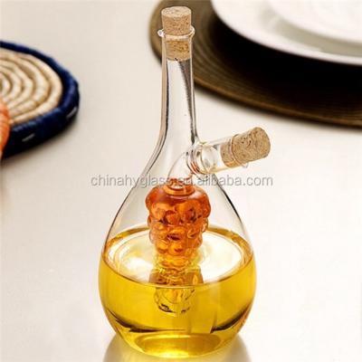 China High Heatable Handmade Clear Clear Garlic Shaped Empty Glass Liquor Bottles For Sale / Custom Designs Glass Bottles For Red Wine for sale