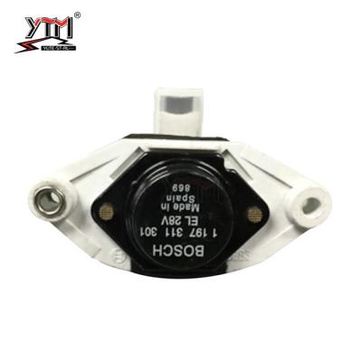 China Auto Heavry Truck Bosch Alternator Voltage Regulator 1197311301 694060 068499 for sale