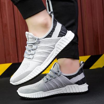 China Lightweight match color men's shoes CS041 2021 fashionable knitting sneakers lazy pedal men's sneakers for sale