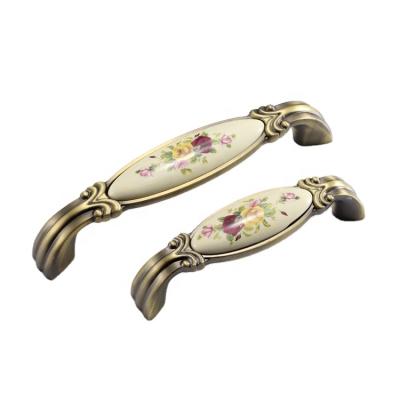 China Decorative Fancy Traditional Bedroom Porcelain Furniture Wardrobe Pulls Ceramic Lever Door Handles Cabinet Drawer Handle for sale