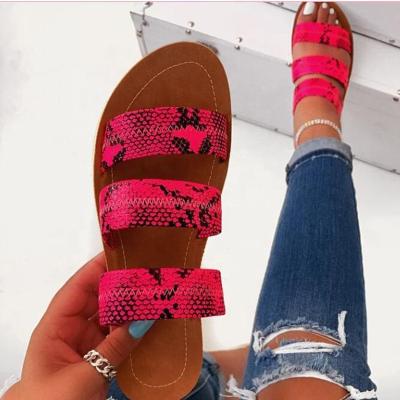 China Wholesale Ladies Fashion Woman Slippers Comfortable Summer Cushioning Plus Sizefemale Beach Serpentine Flats Shoes for sale