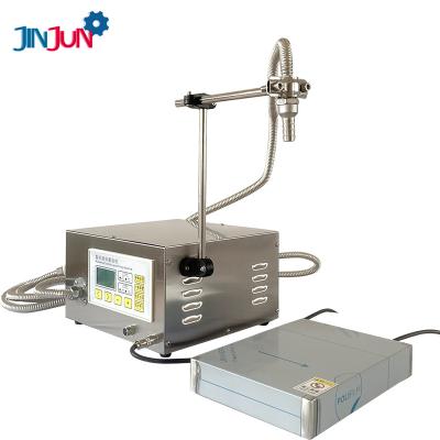 China JINJUN-63A Small semi-automatic food desktop gear pump weighing soybean oil, peanut oil, lubricating oil filling machine with scale for sale