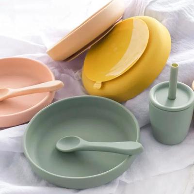 中国 Customized Newborn Feeding Set Bpa Free Silicon Suction Plate Food Grade 販売のため