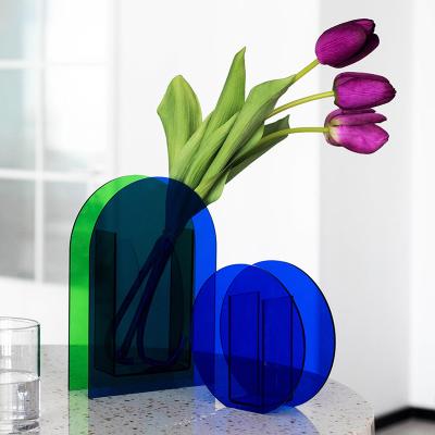 China Eco-friendly HOT SALE Colored Artwork Acrylic Innovative Vase For Home Decoration Art Hotel Acrylic Vase for sale