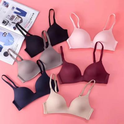 China Women's Japanese Style Bra Pump Bra Girl Comfortable Wire Free One-piece Lightweight Breathable Seamless Size Free Bra for sale