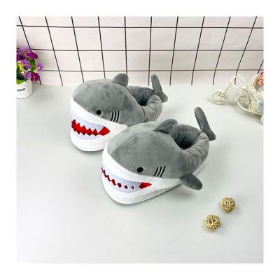 China Shoes hot sell the cheapest shark plush cartoon slippers toy indoor animal animal slippers wholesale for sale