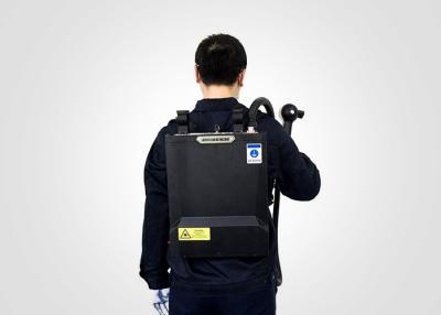 China 100 W 220 VAC Rucksack-Laser-Reinigungsmaschine, Luftkühlung für Metall zu verkaufen