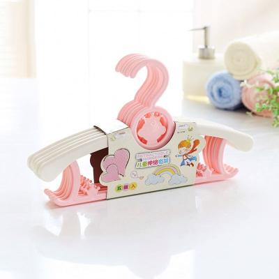 China Universal Children's Baby Clothes Plastic Kids Hangers Kids Hangers For Cloths for sale