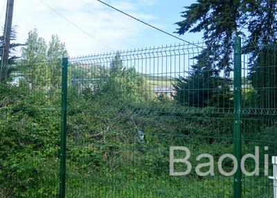 China Highway Road Safety Green Wire Mesh Fence Semi Opaque With Low Carbon Steel for sale