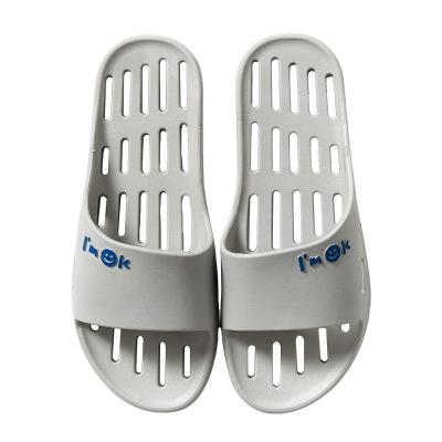 China Fashion Trend Home Slippers Four Couples Resistant Soles Men Bath Leak Slippers Seasons Soft Skid Hollowout Slips Men Slipper for sale