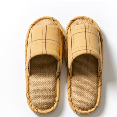 China Disposable female net red indoor and outdoor cool slippers of the same couples sports non-slip slippers wear for sale