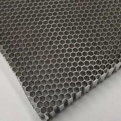 중국 Square Aluminum Honeycomb Mesh With Sound Insulation Used For Machine Protection Cabin 판매용