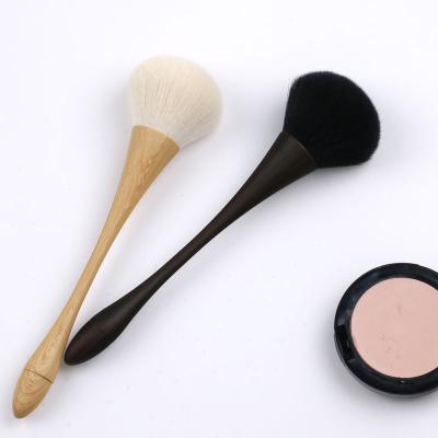 China Angular Blush Anzini Single  Long handled Soft Bristles Brush Wood Texture Oversized Brush Head High-quality Loose Powder Makeup Brush for sale