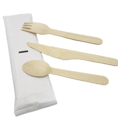 China Disposable Disposable Wooden Spoon / Forks / Knives Sets Customized Packing for sale