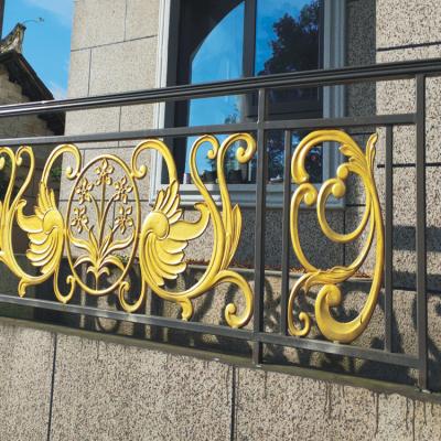 China Factory Easily Assembled Custom Made Outdoor Restaurant Ornaments Fancy Balcony Fencing 3d Curved Home Fence Wall Decorative for sale