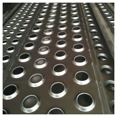 China Variety and easy to install non slip stair treads stainless steel plate round hole punch perforated plate for sale