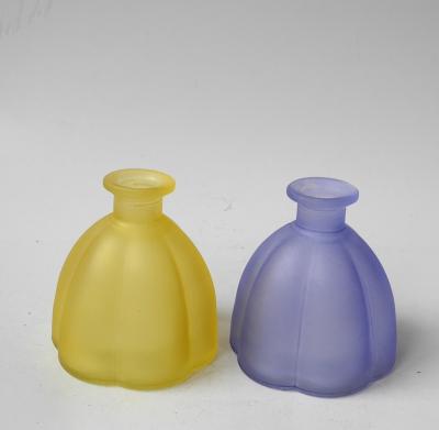 China Small Minimalist Glass Flower Vases, Decorative Rustic Floral Vases for Centerpieces, Events, Single Flower Bud Vase for sale