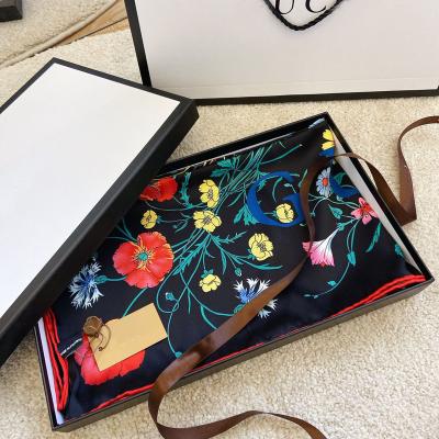 China Summer square 90*90cm square silk scarf flower printed letter G shape designer silk scarf famous brands for sale