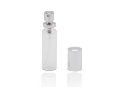 China Botellas plásticas recargables del espray de 10 ml con el rociador de plata brillante 13/415 del perfume en venta