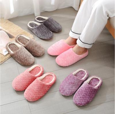 China Lightweight Cheap Women Indoor Slippers Warm Plush Lovers Home Slipper Anti Slip Winter Shoes Soft Woman Bedroom Floor Slippers for sale