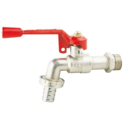 China Plumbing Bibcock Valves Garden Lockable Bib Tap With Hose for sale