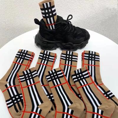 China QUICK DRY Custom Logo Stripe Winter Socks Fashion Famous Brand Designer Luxury Socks for sale