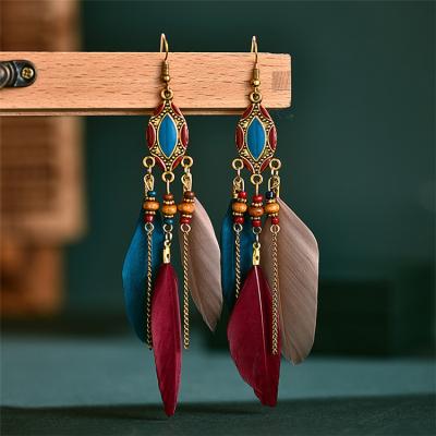 China High Quality New Style Women's Leaf To Shape Colorful Pearl Feather Long Boho Earring Boho Vintage Jewelry Bohemian Earrings for sale