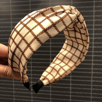 China 2021 new fashion plaid college style headband tied wide brim headdress in the middle for sale