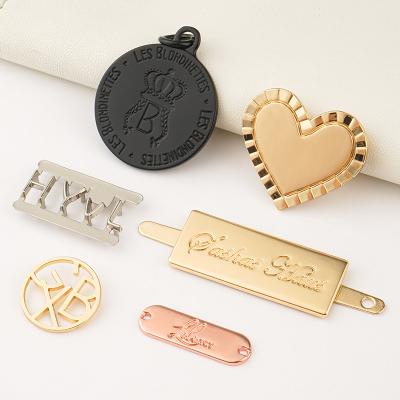 Cina Letters Theme Custom Metal Plate Logo For Bags Custom Plating Name Plates in vendita