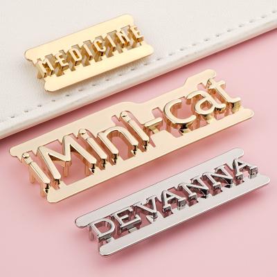 China Custom Logo Metal Plate for Handbag Hardware Letters Customized Size Acceptable OEM/ODM Te koop