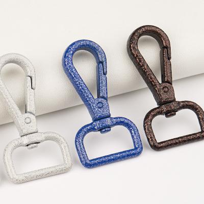 China Bag Hardware 3/4 Inch Zinc Alloy Metal Bag Hook Buckle with Color and Nickel-Free Material for sale