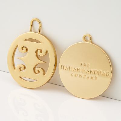 China Plated Technique Custom Name Pendant Design Made Round Shape Metal Tag Engraved for Bag for sale