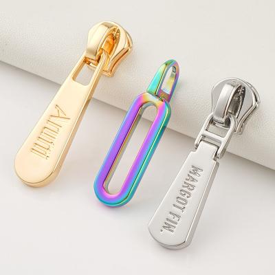 China Custom Color Rainbow Zip Slider Puller Engraved Logo 5 Zipper Pulls Head for Handbags for sale