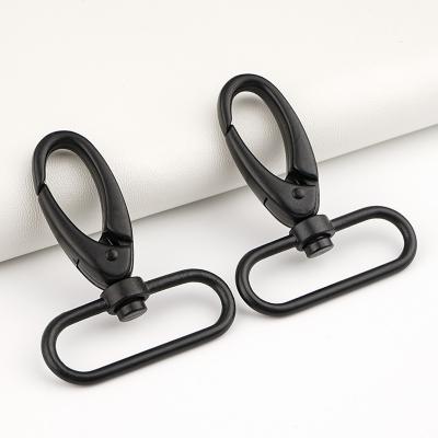 Cina Nickel-free 1.5 Inch Swivel Hook for Sling Bag Standard Size Matt Black Metal Snap Hook in vendita