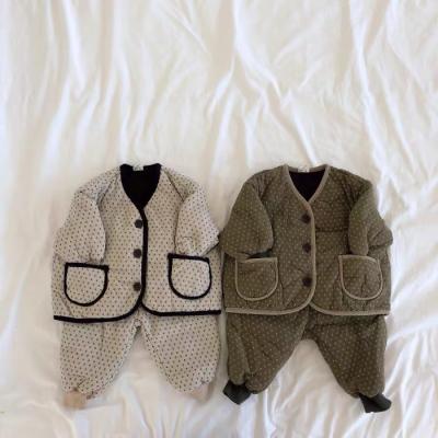 China Casual children's clothing for autumn and winter new Korean neutral baby plus fleece jacket two pieces DOT baby corduroy jacket set for sale