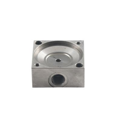 China Hydraulic Machining Fittings Metal Pipe Fittings CNC Parts Space Square Block Square for sale