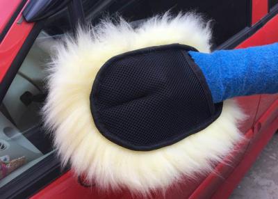 China Genuine Sheepskin Car Wash Mitt White Long Lambswool Single Side Mitt for car Clean for sale