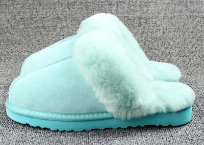 Cina Anti pantofole del mulo della pelle di pecora delle signore di slittamento, pantofole allineate lana delle signore con la sogliola di cuoio molle in vendita