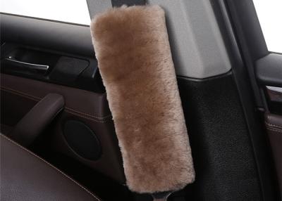 Chine Couverture universelle de ceinture de sécurité De peau de mouton de Merino de voiture 14x24cm doux pour le cou protecteur à vendre