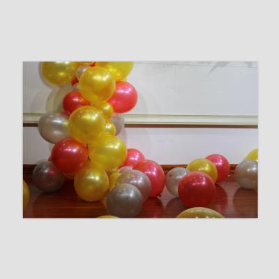 China Promotional Toy 10inch 2.2g Helium Metallic Balloons For Party Decoration for sale