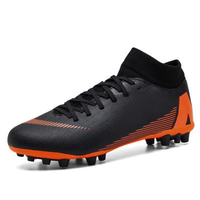 China FactoryFootball Shoes 2022 Rubber Men Soccer Shoes Cleats Soccer Training Boots Turf Nails Soccer Shoes Indoor Sports Boys for sale