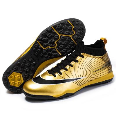 China 2022 Hot Selling Wholesale Golden Sneakers Active Spikes Sports Factory Football Shoes Soccer Coach Shoes Fashion Soccer Shoe Student for sale