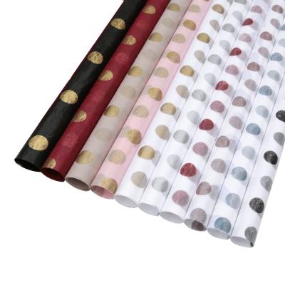 China Good Price Recycled Non Woven Waterproof Florist Waterproof Flower Wrapping Paper For Cloth Shoes for sale