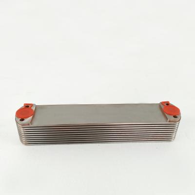 中国 Heavy Truck QSX15 Oil Cooler Core ISX15 Oil Cooler Stainless Steel Oil Cooler 4965870 販売のため