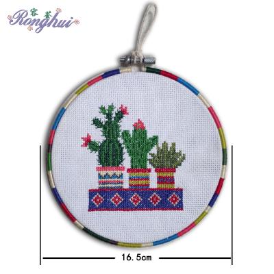 China China eco-friendly round natural bamboo frame wooden embroidery hoop for cactus cross stitch kits embroidery kit diy needlepoint for sale